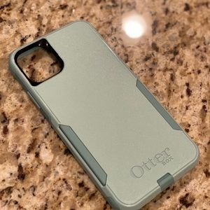 Otterbox Commuter Case for iPhone 11 Max Pro